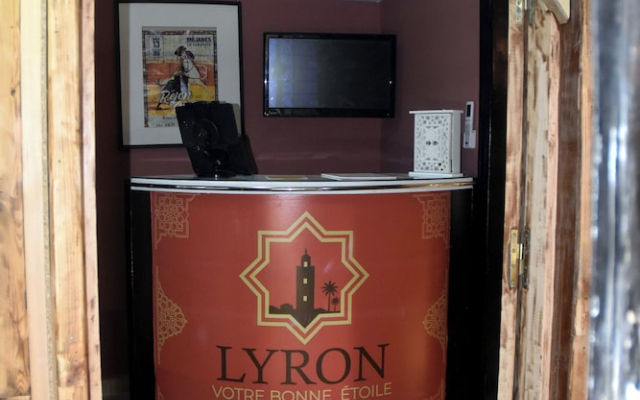 Lyron Hostel