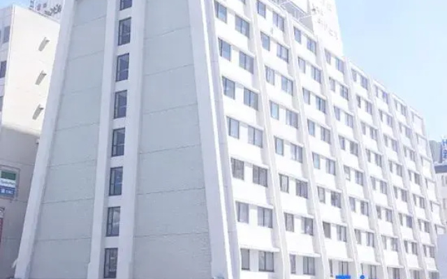 JR Shin-Osaka East Gate 65ft GAOJI INN