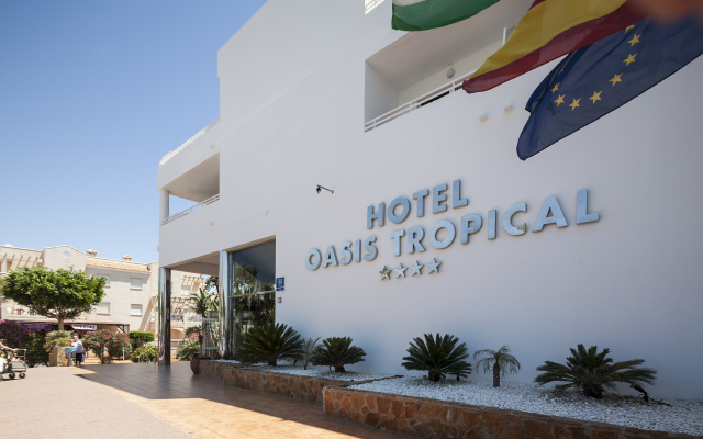 Отель Best Oasis Tropical Гарруча вид на фасад