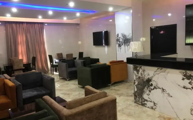 Quince Garden Hotel