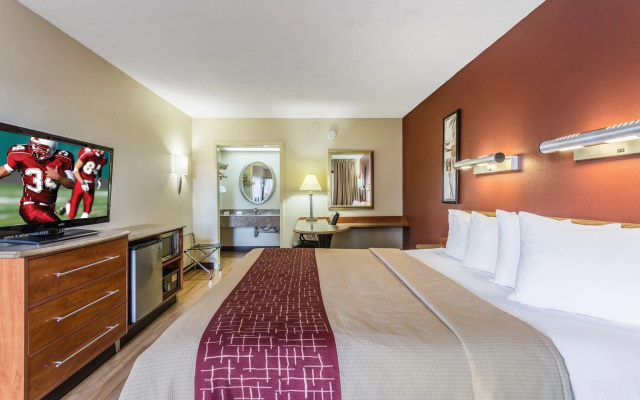 Red Roof Inn Bowling Green