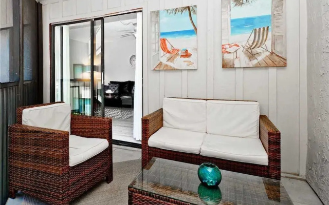 Bay Oaks D22 - Two Bedroom Condo