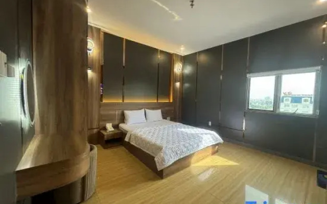LUXURY Hotel Pham Van Dong