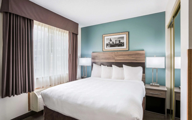 MainStay Suites Cedar Rapids