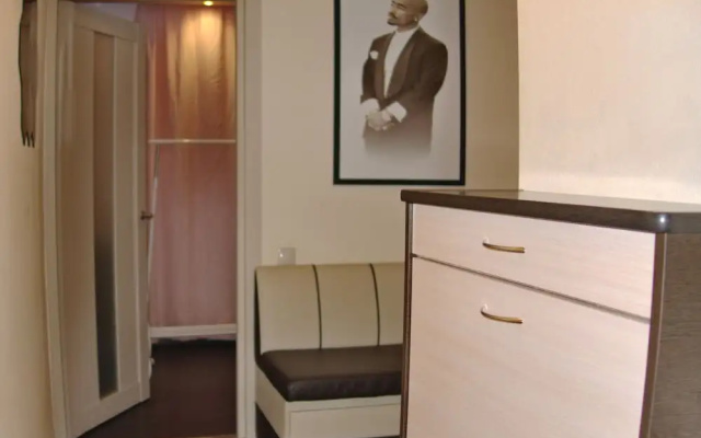 LUXKV Apartment on Sevastopolskiy 7