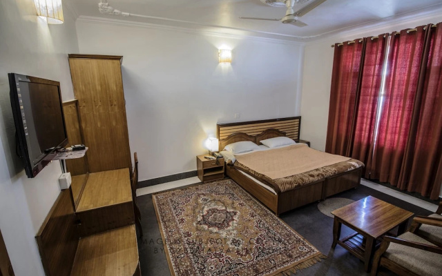 WOW STAYZ2 Hotel The Lodge