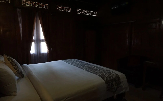Kampoeng Joglo Boutique Hotel