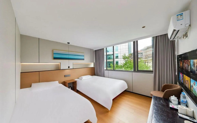Xiaoxiao Hostel (Guangzhou Road)