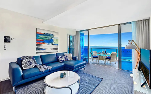 Luxurious Apartment, Heart of Surfers