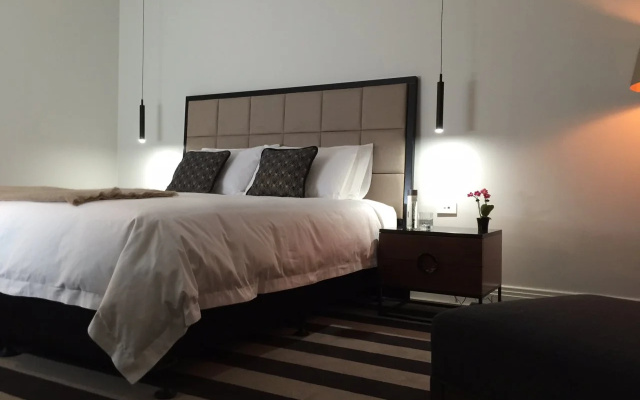 Ellen Hotel
