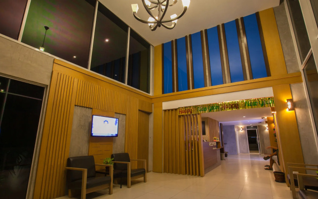 B2 Sea View Pattaya Boutique & Budget Hotel