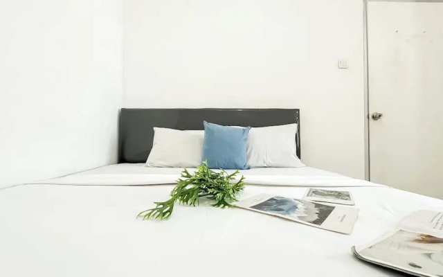 Basic 2Br Apartment At Green Bay Pluit