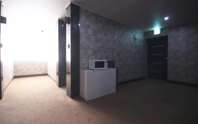 Gwangju Hanam Prada