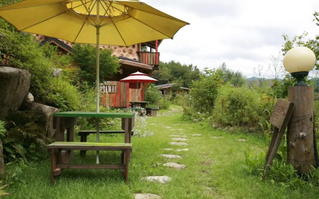 Pyeongchang Dolbaenamu Segru Pension