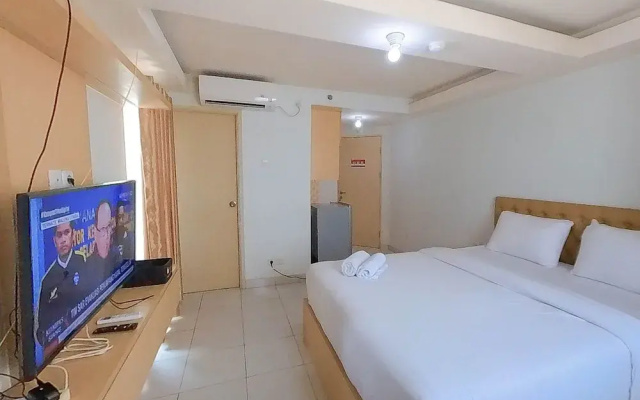 Nice And Comfy Studio At Amethyst Apartment