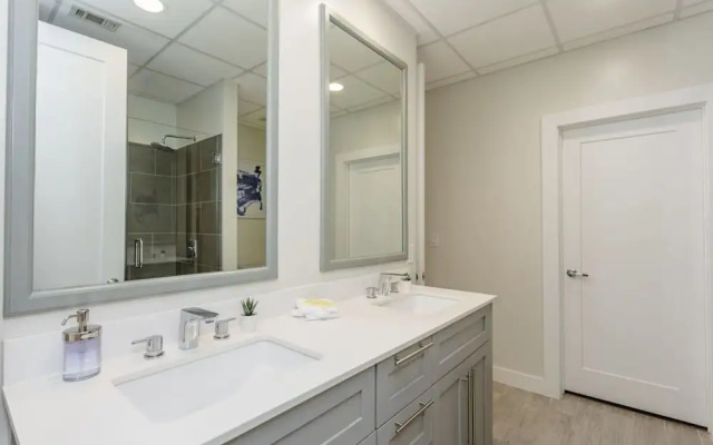 Constellations Elegant 1 BR in Downtown Houston
