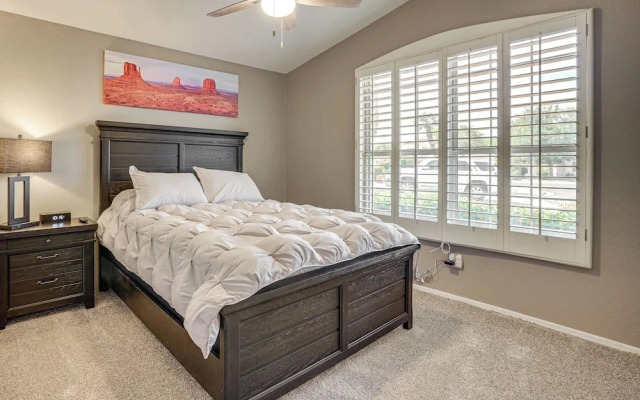 Game Room, Backyard Oasis! Glendale Group Getaway