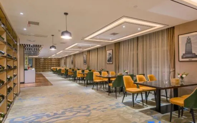 Wuhan Yueting Hotel (North Hankou Subway Station)