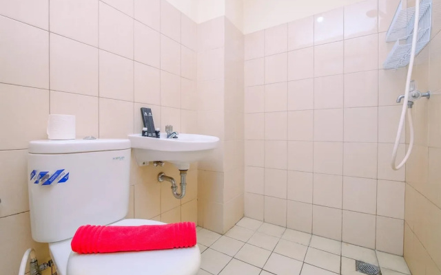 Comfortable And Warm 2Br At Tifolia Apartment