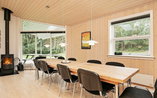Enticing Holiday Home in Hals With Terrace