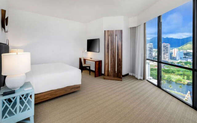 Hyatt Centric Waikiki Beach 1