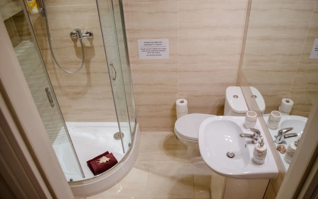 Royal Route 29 Comfort Rooms