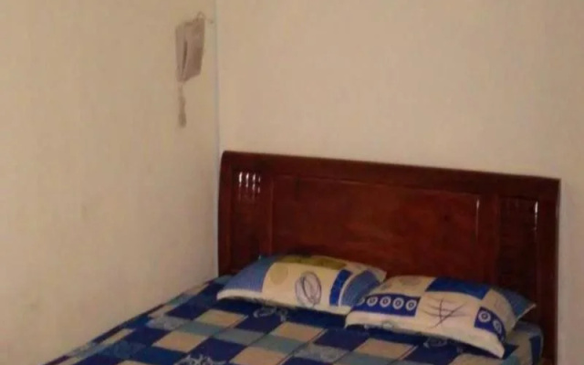 Duc Phu Tam Hostel