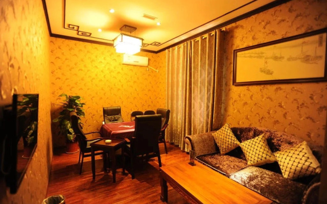 Yi Pin Sanguo Gul Ture Hotel