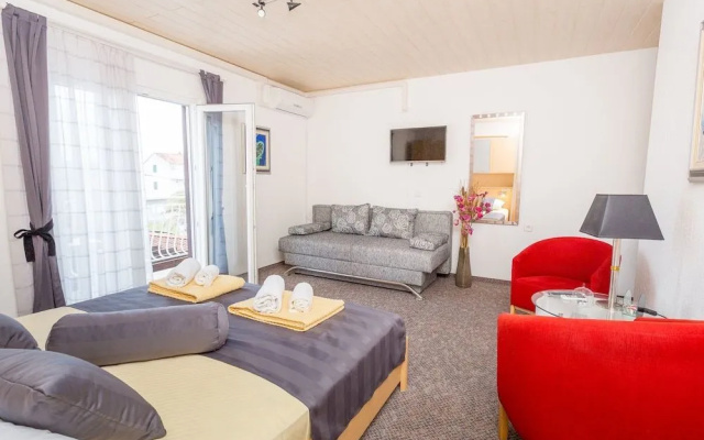 Lanterna Rooms
