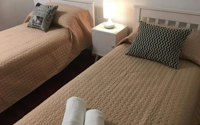 LOPEZ Hostel & Suites