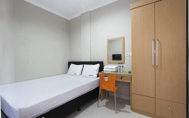 Reddoorz At Mangga Besar 2