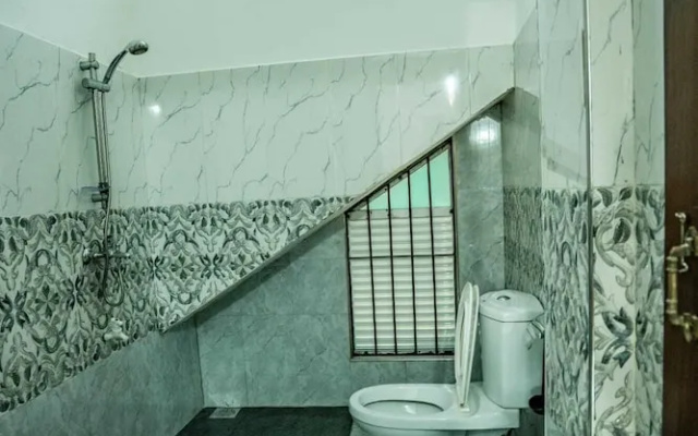Spacious 4-bed Apartment in Katugastota