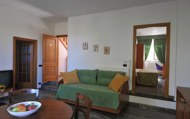 Holiday House Aurora