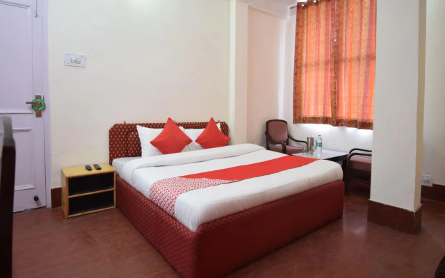 Capital O 11741 Hotel Nest