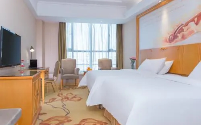 Vienna Hotel Hubei Xiangyang Tanxi Road