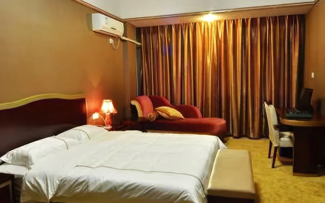 Huazi Hotel