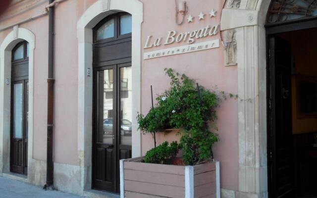 Отель B&B La Borgata Сиракуза вид на фасад