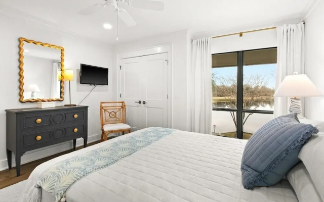 Harbour Point 810