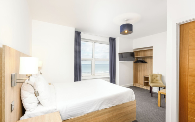 Sandringham Hotel