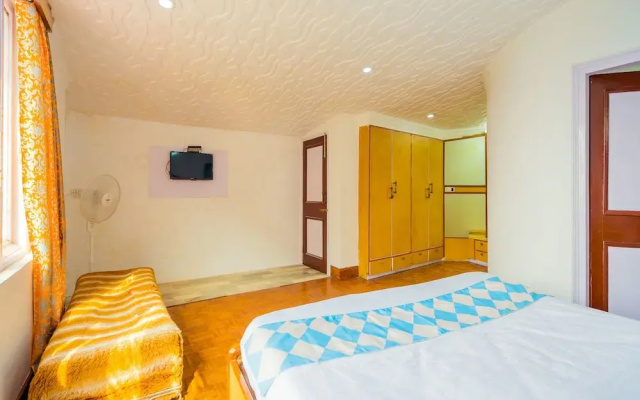 OYO 13693 Home Royal Wood 3BHK Mall Road