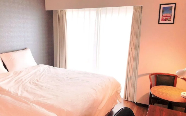 Ten Point Hotel