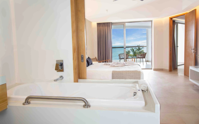 Sunset Plaza Beach Resort & Spa Pto Vallarta All Inclusive
