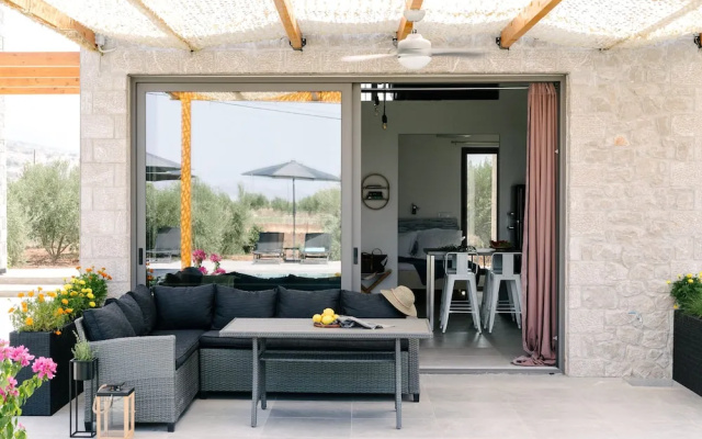 Irissa Suites
