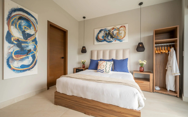 Kippal T Pacio Where Luxury Sea