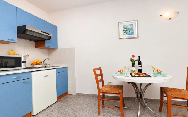 Splendid Beachfront Medveja Apartments