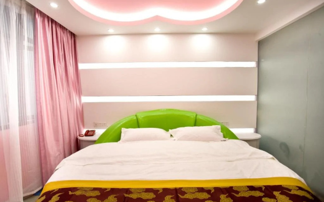 Wei Yi Theme Hotel