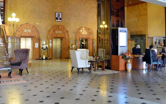 Ledger Plaza Hotel