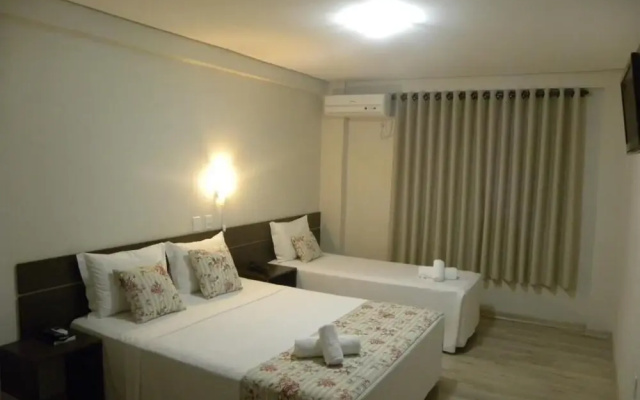 Beno'S Hotel