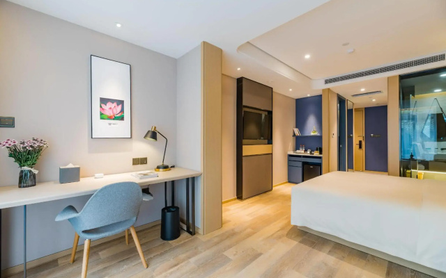 Atour S Hotel Shanghai Oriental Pearl Tower