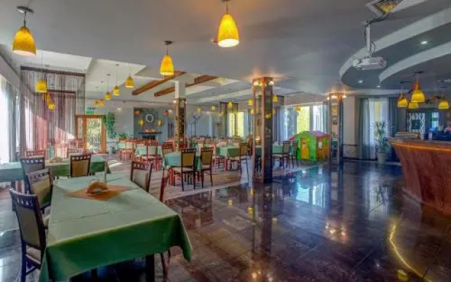 Hotel "Piast"